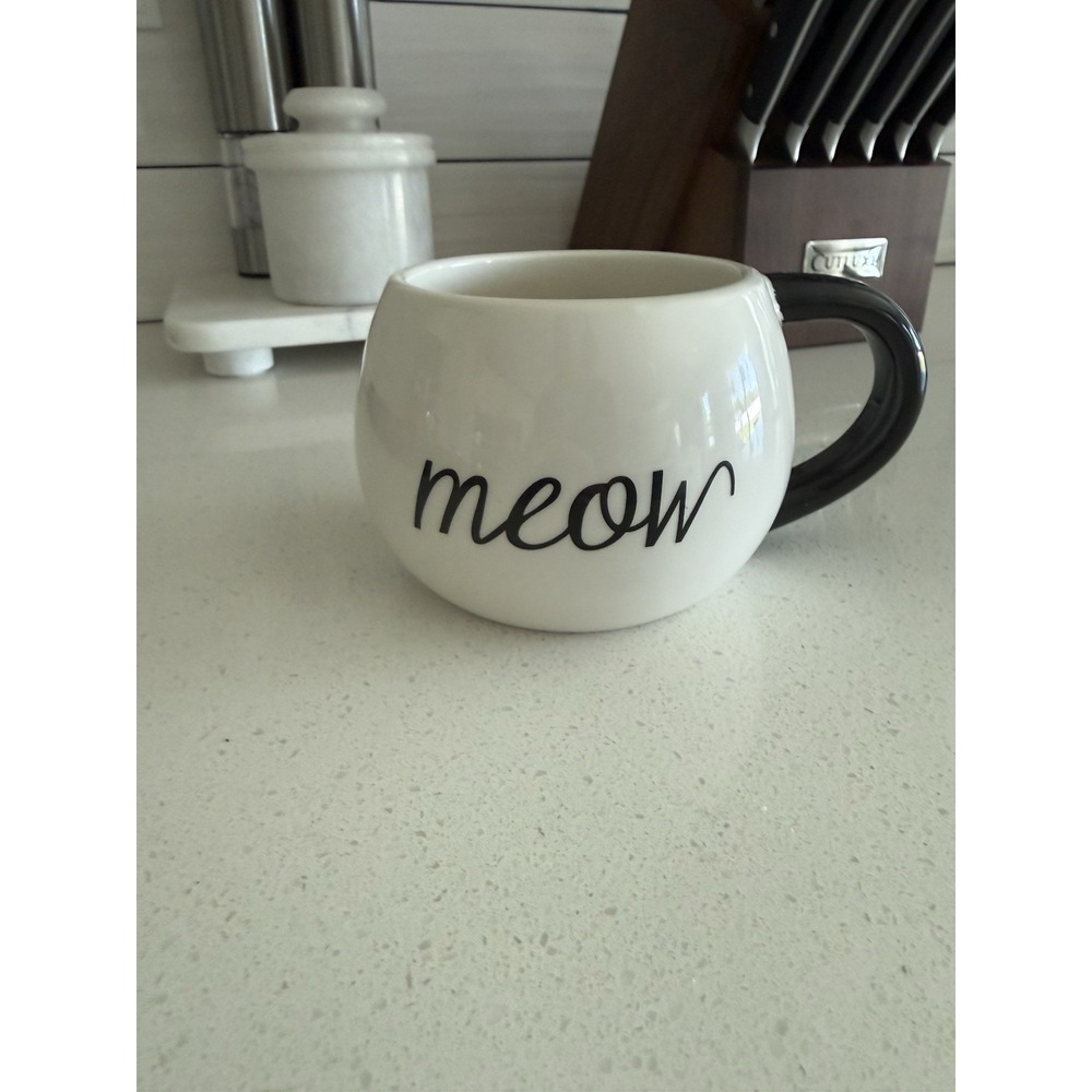 World Market MEOW Kitten Mug Surprise Kitten Inside 12oz Mug Coffee Cocoa